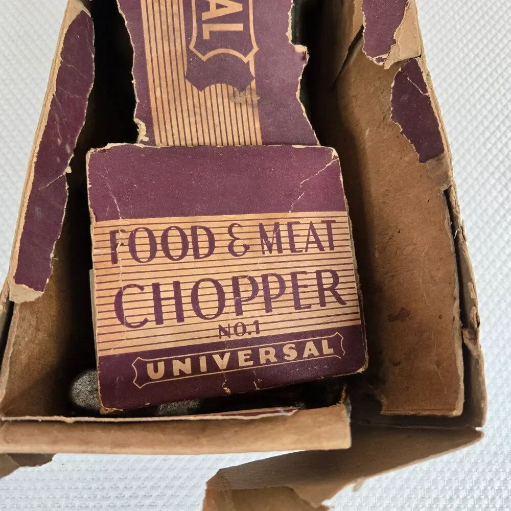 Vintage Universal No 1 Food & Meat Chopper With Original Box Cast Iron